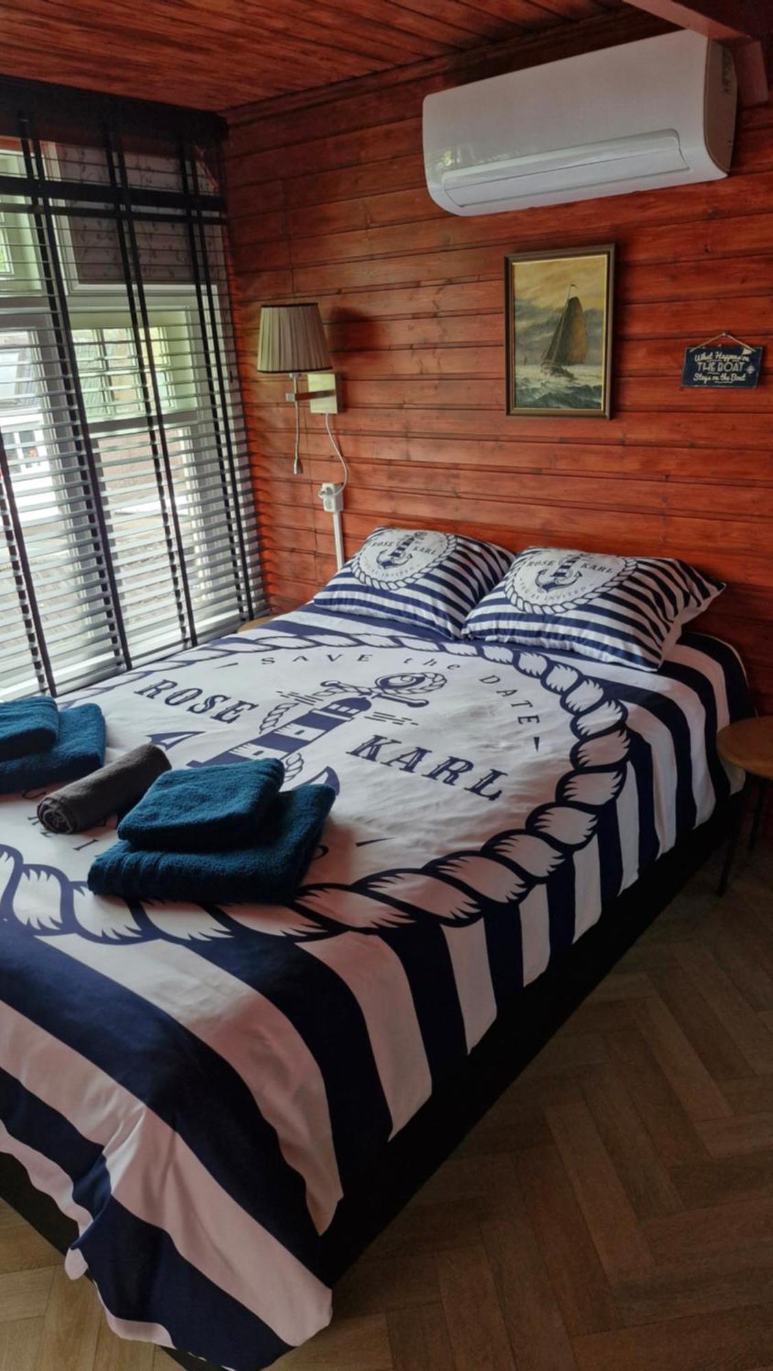 Bed & Breakfast Moments Schagen Δωμάτιο φωτογραφία